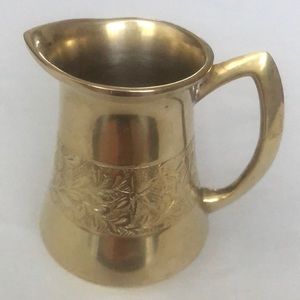 Coffee creamer pitcher